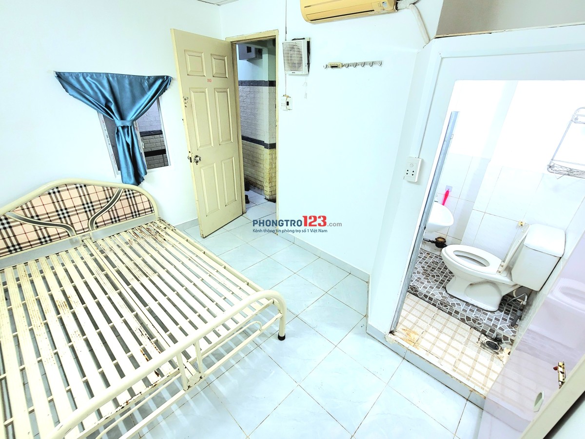 Phòng MÁY LẠNH 18m2 sau chợ Tân Bình, giáp Q10, An ninh tốt, nhà xe riêng.