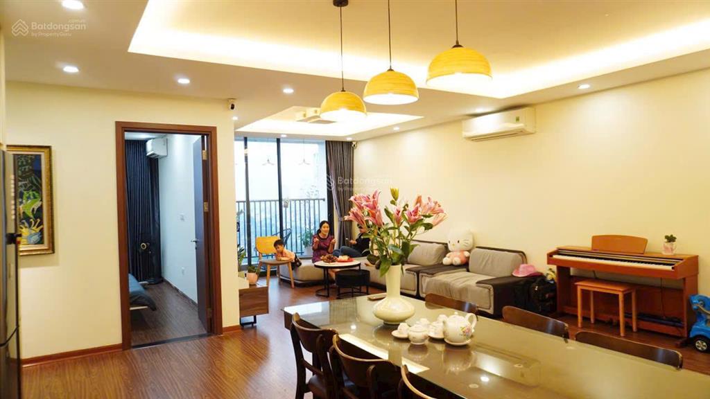 Chính chủ chào bán! căn hộ ở tràng an complex. 3pn,2vs (100m2), có slot ô tô, sẵn sổ đỏ, tầng trung