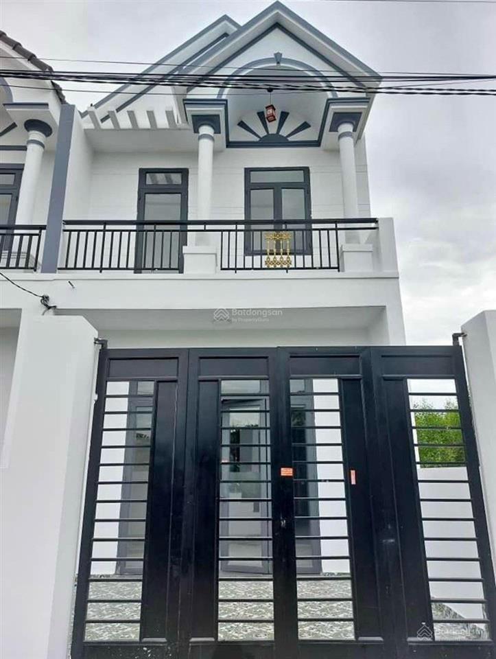Cần tiền bán gấp căn nhà 1 lầu 1 trệt nằm gần cây xăng 75 đồng khởi