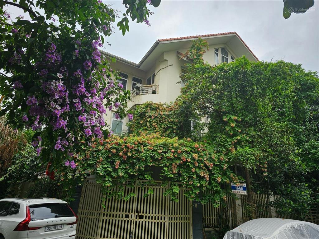 Bán căn góc biệt thự 16a6 làng việt kiều châu âu. view vườn hoa. full nội thất cao cấp. 0914 102 ***