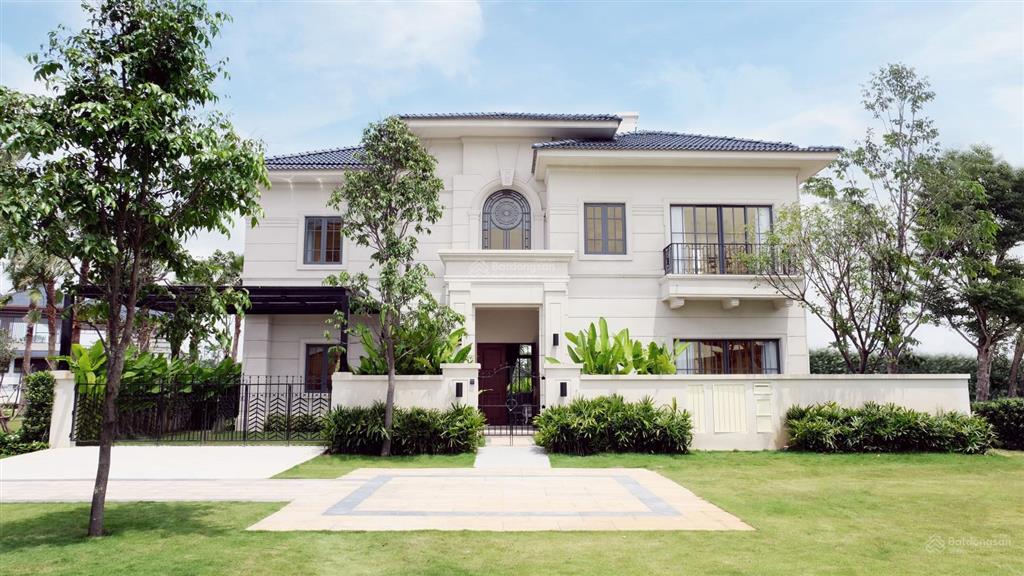 Hot! bán dinh thự góc swanbay 599m2 ven sông dành cho khách vip vị trí rất đẹp, giá tốt nhất