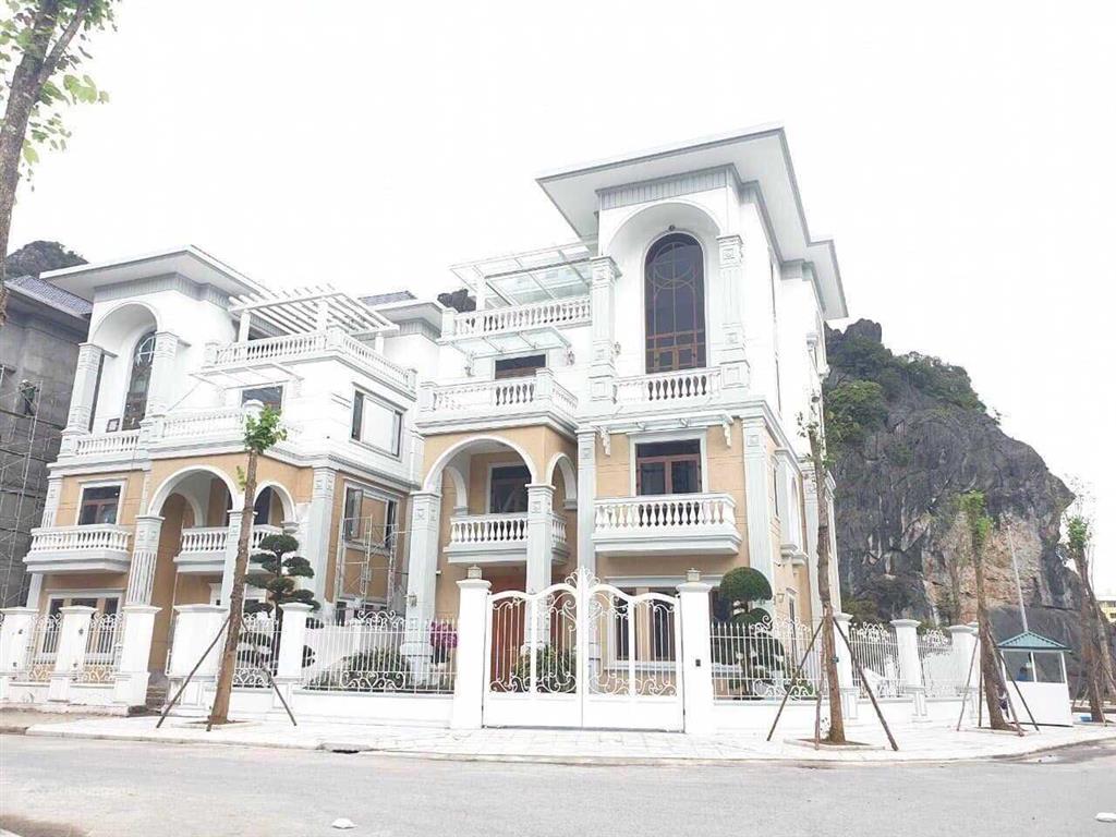 Gãy dòng tiền bán lỗ căn góc đơn lập biệt thự mon bay hạ long giá 2018 19,5 tỷ. 0914 043 ***