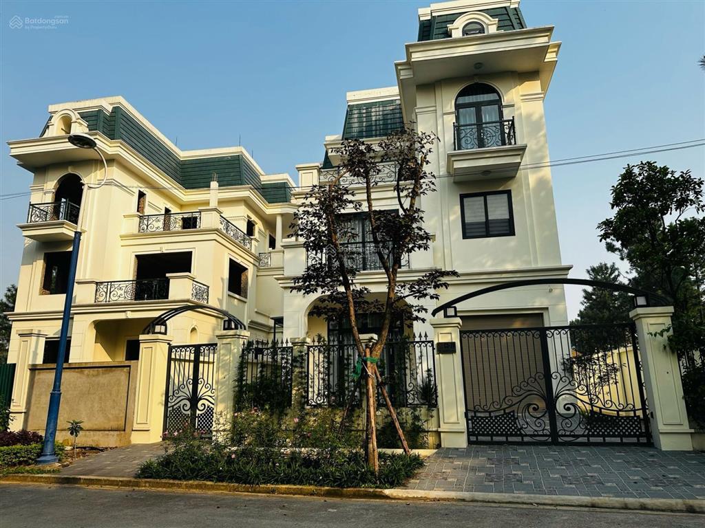 Cần bán nhanh căn bt song lập đỉnh đồi gần công viên giá 80tr/m2 đất