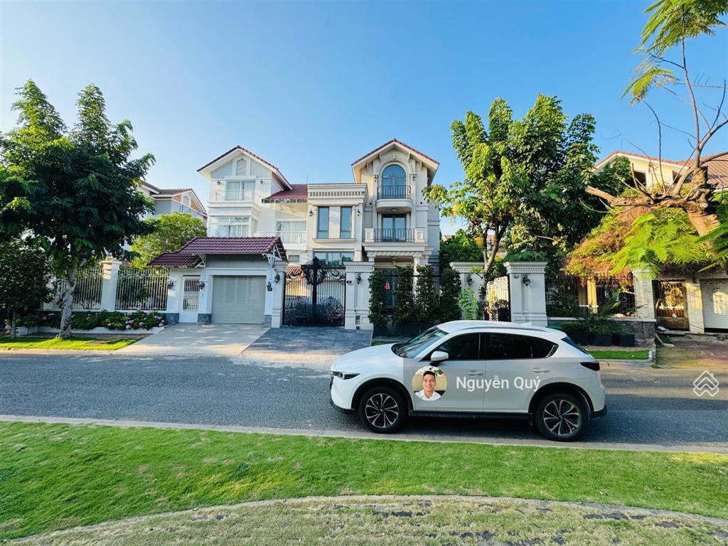 Chính chủ bán gấp biệt thự song lập công viên nam phú villa q. 7, dt 12x24m = 288m2, giá 31 tỷ