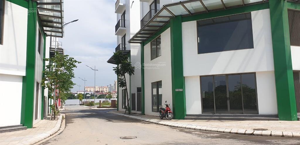 Cần chuyển nhượng gấp lk khai sơn căn góc 3 mặt thoáng view hồ dt 103m2 kd, vp, 0965 855 ***