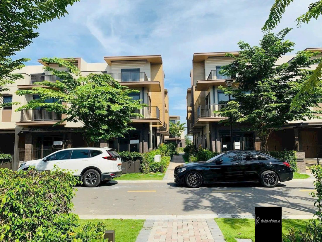 Nhà phố 7x20.5m, 143m2, giá chỉ 7.9tỷ đến 8.2tỷ. Khu compound cao cấp Izumi City