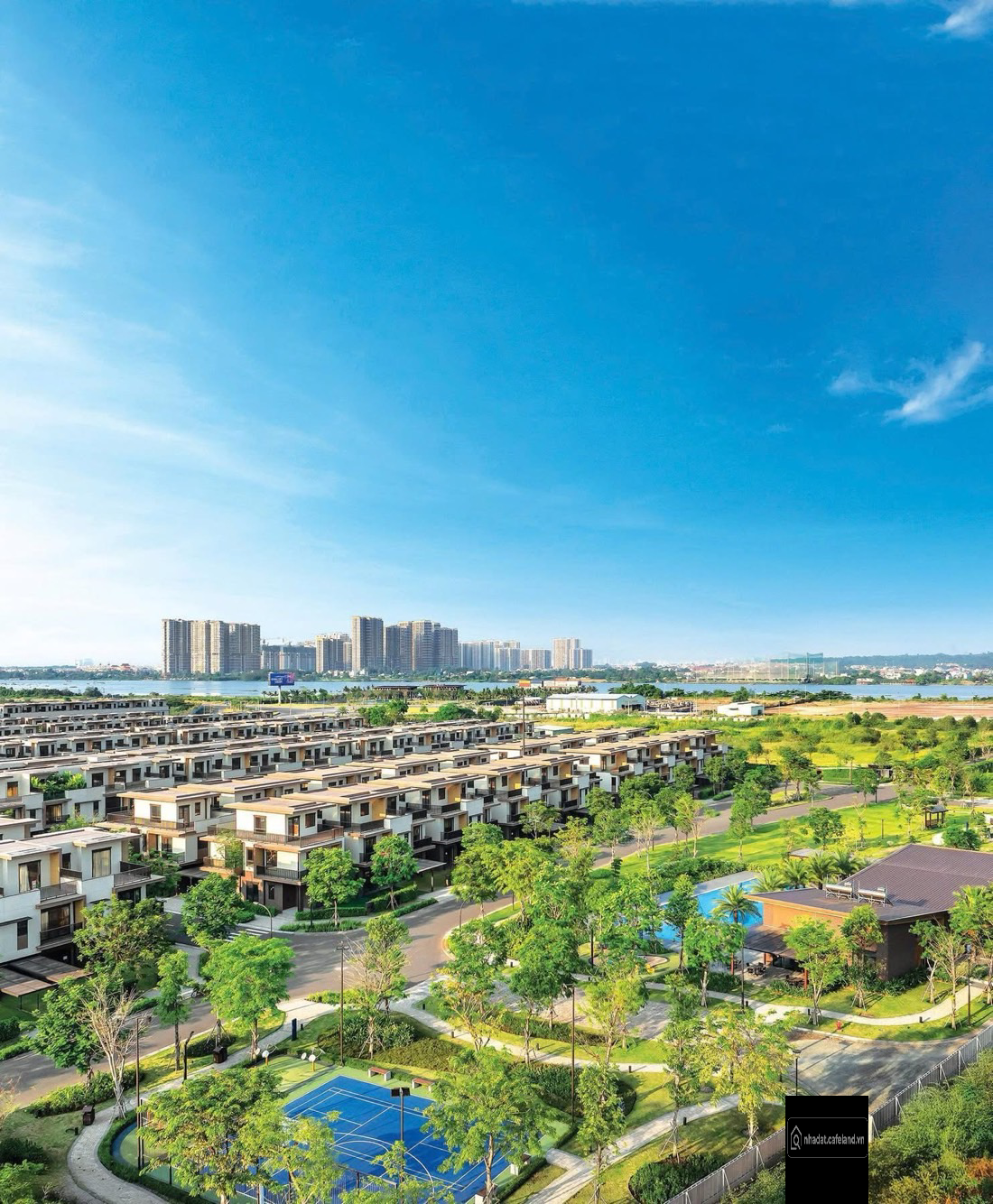 Nhà phố đường 11m, phong cách đương đại. Phân khu Izumi Canaria - Izumi City