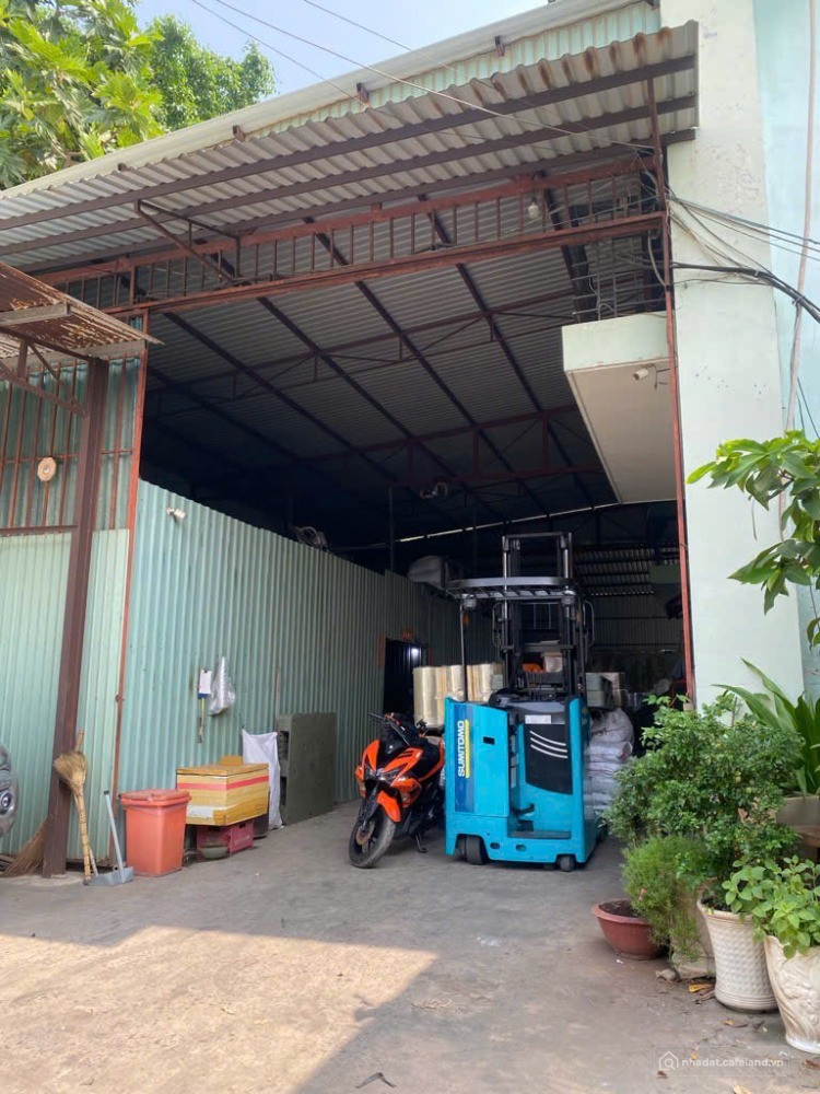 Bán gấp nhà xưởng ,DT1300m2 , 27 x 37m ,1 trệt 1 lầu ,Hương Lộ 2 ,Bình Trị Đông.
