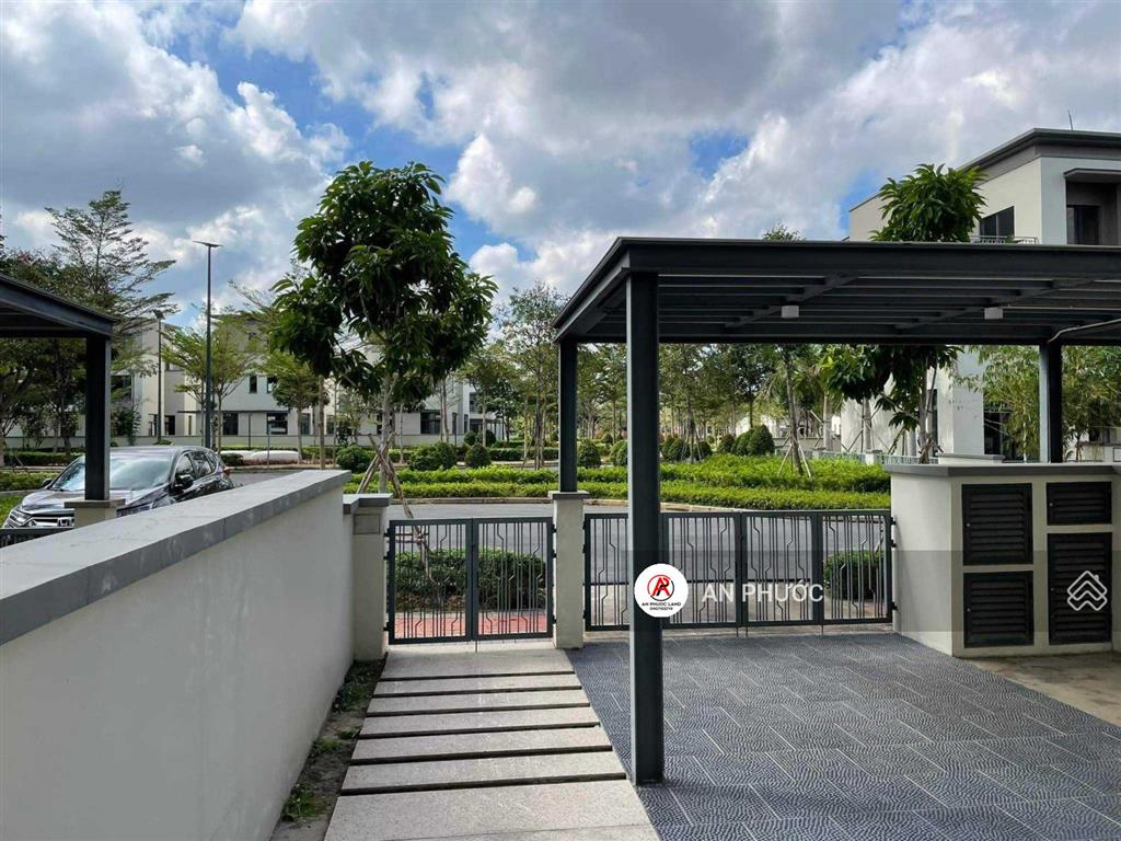 Bán nhà phố big khu compound swanpark 107,1m2 giá tốt đầu tư đón vđ3 và sân bay