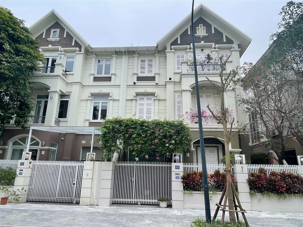 Bán liền kề ciputra thiết kế đẹp, đường rộng 15m, khu riêng biệt ở cực kỳ thích, tiện ích đầy đủ