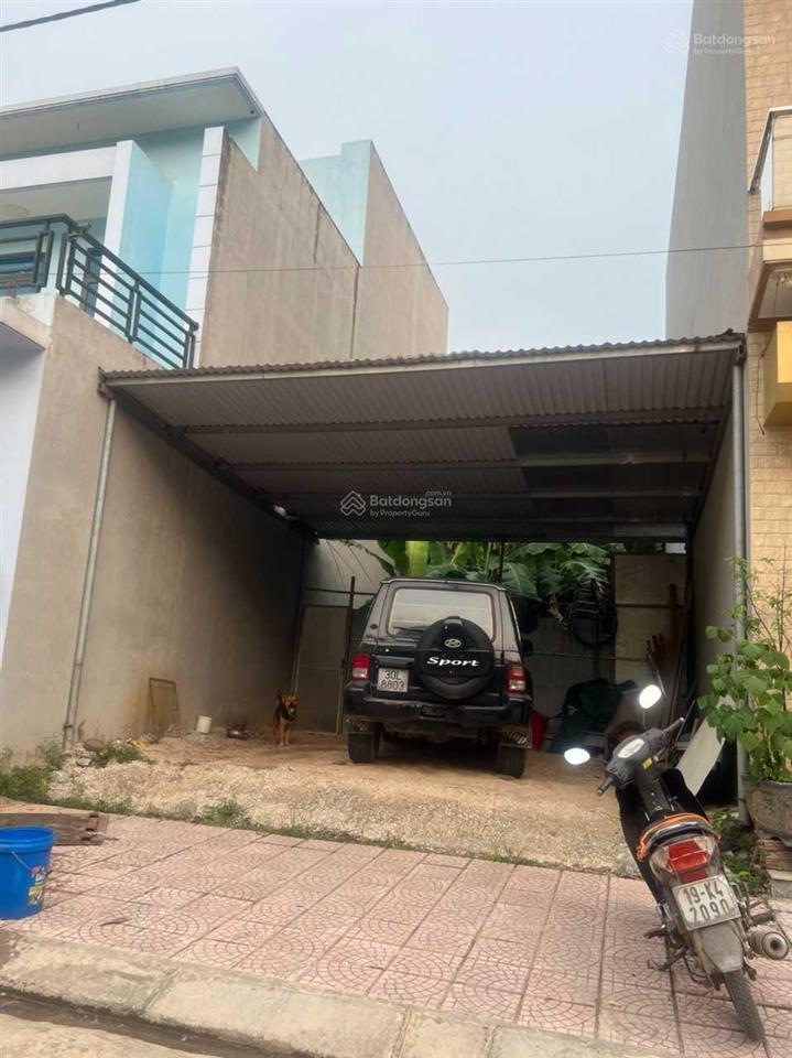 Bán 6m mặt tiền x 16,5m dài, s= 99m2 đất đấu giá xuân mai giữa kim hoa và cty honda phúcyên 4,25 tỷ