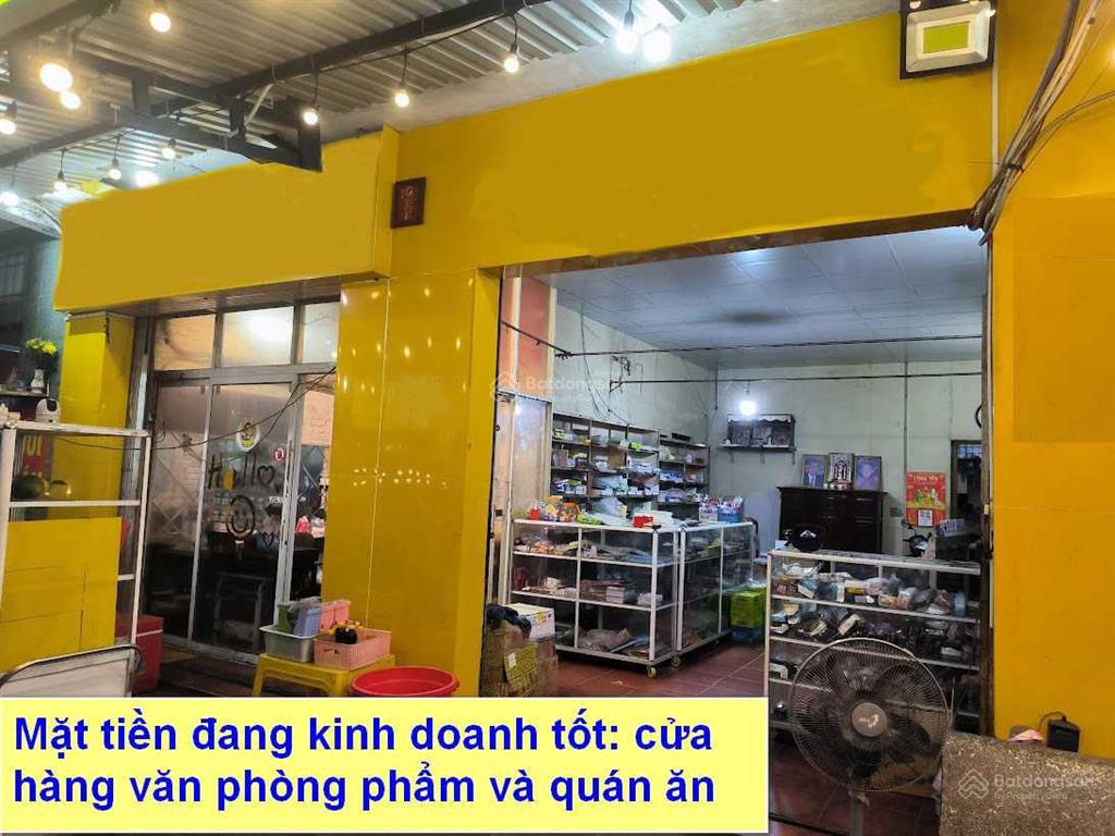 Nhà mặt tiền vừa ở, vừa kinh doanh quốc lộ 22 ngay trung tâm thị trấn củ chi, dt 300m2