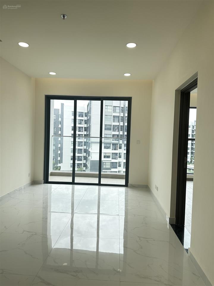 Bán 2pn 86m² giá 8ty2 đóng 22% nhận nhà còn lại trả chậm 3 năm k lãi diamond centery celadon city