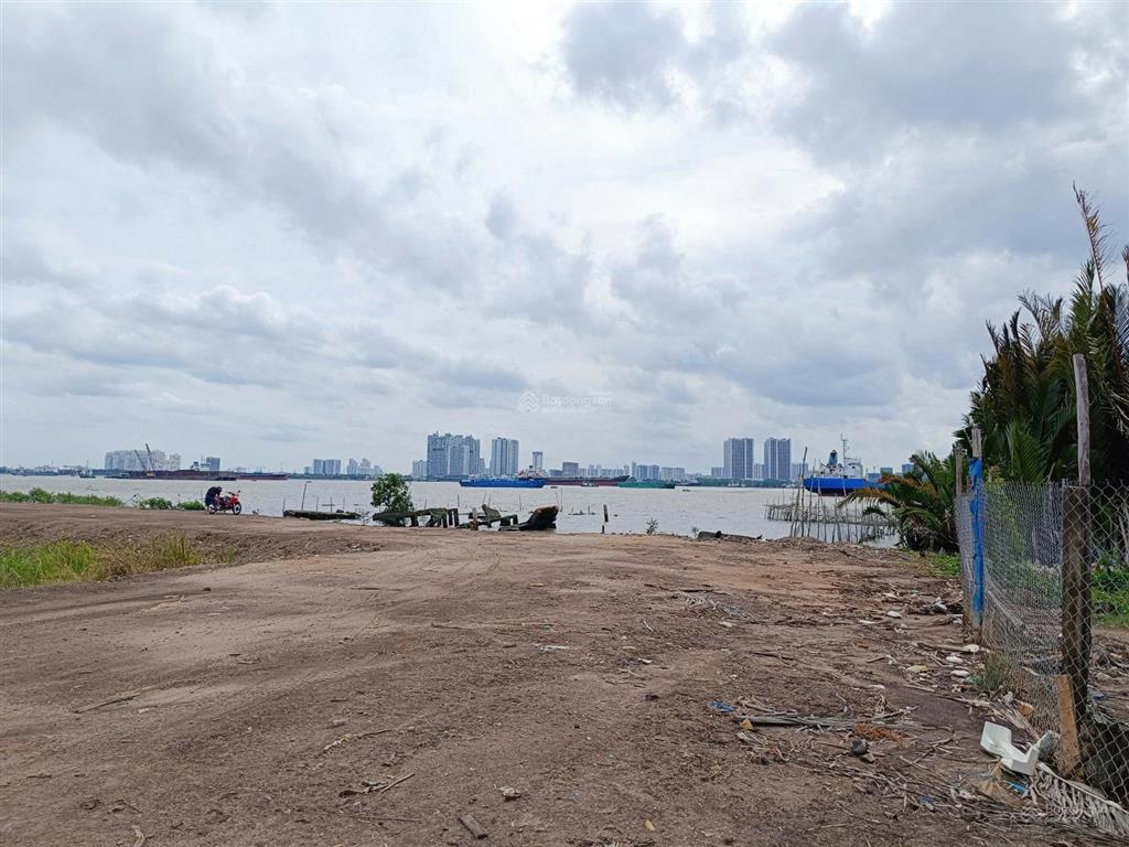 Phú hữu 1.1 hecta có 300m2 thổ cư, 90m mặt tiền sông sài gòn, đối diện quận 7, giá chỉ 2.8tr/m2