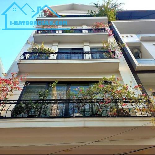 BÁN GẤP NHÀ NGÕ 117 NGUYỄN SƠN 50M2 x 5T, THANG MÁY, GARA OTO VÀO NHÀ. GIÁ 15 TỶ.