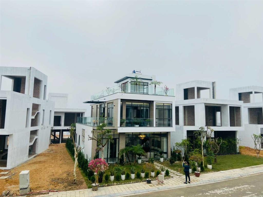 Cắt lỗ hơn 2 tỷ biệt thự 250m2 vị trí trung tâm dự án giá chỉ 5.x tỷ