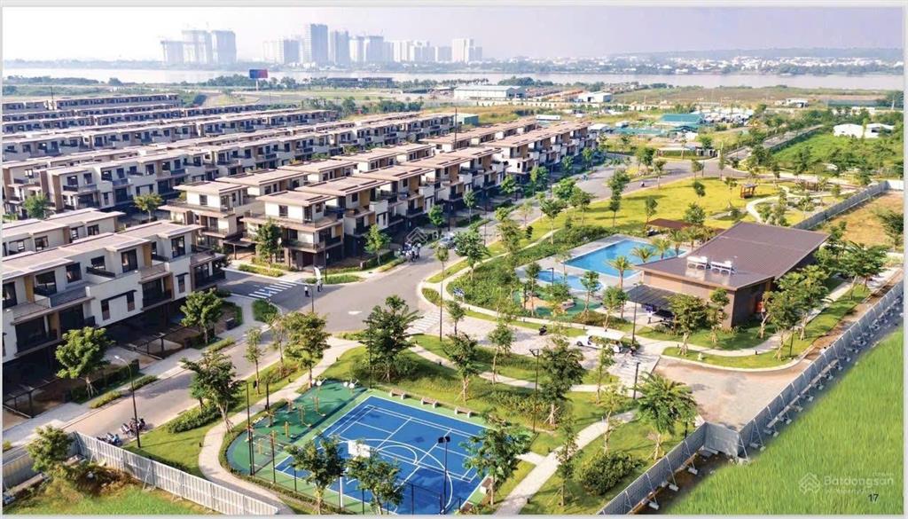 Đã có sổ hồng nhà phố 2 mặt tiền dự án izumi city giỏ hàng chủ đầu tư, ngang 6x18,5m (111m2)