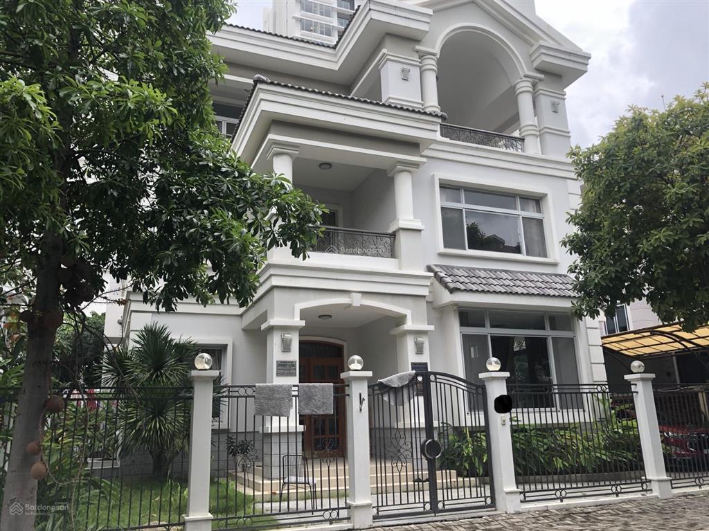 Bán nhà biệt thự đơn lập phú mỹ hưng, quận 7, dt đất 275m2, giá 79,5 tỷ sh. 0903 775 ***