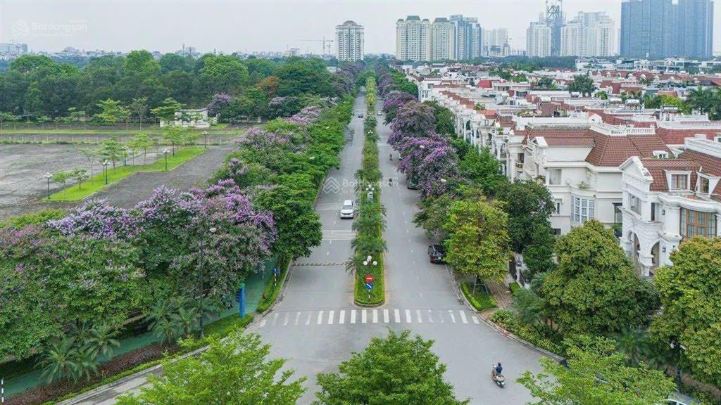 Bán biệt thự ciputra view công viên và sân golf, thiết kế đẹp nội thất đầy đủ, gần hồ tây lotte