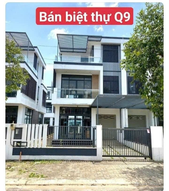 Bán biệt thự song lập mặt tiền kinh doanh Trường Lưu, KDC Bason Quận 9