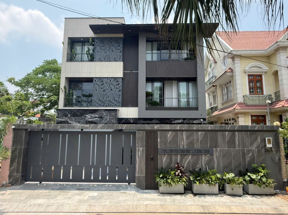Bán gấp Villa 6PN, 6WC, 12mx20m 390m2 số nhà X21, Tân Phong, Q7, TP.HCM