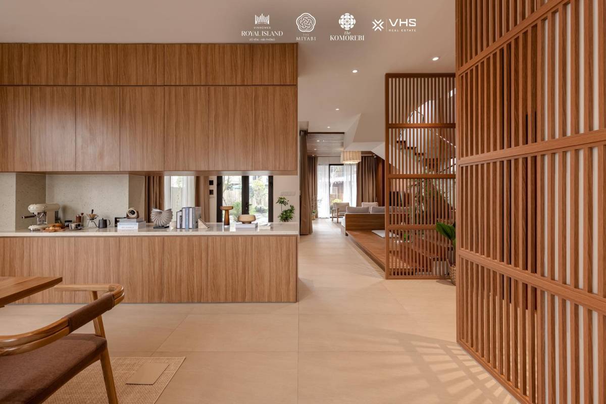 Bán biệt thự song lập Vinhomes Royal Island - 210m² | 4PN | view Hồ | giá 15,0 tỷ
