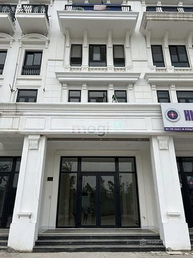 Biệt thự: Cho thuê nhà liền kề KĐT Louis City Đại Mỗ 96m2, 5 tầng, thang máy