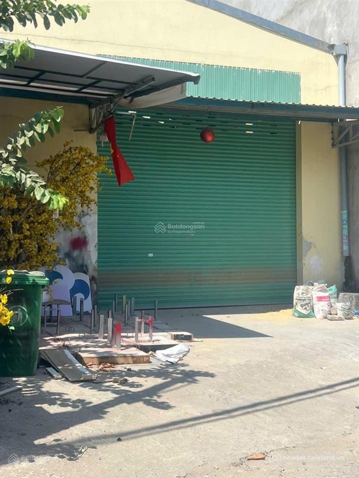 Bán kho, nhà xưởng: Bán xưởng thạnh xuân 43. dt 8m x 27m, thổ 238m2. đường 6m gi