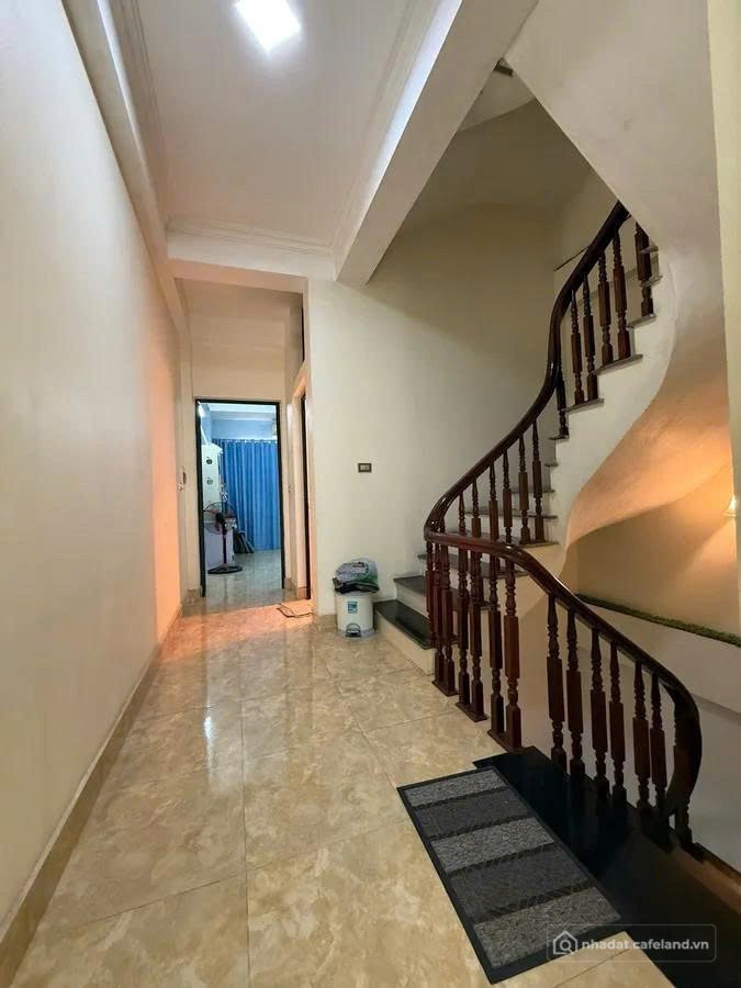 Bán căn hộ Mini, Dịch vụ: Bán gấp nhà 5 tầng mặt phố Bà Triệu, 75m2, mặt tiền rộ