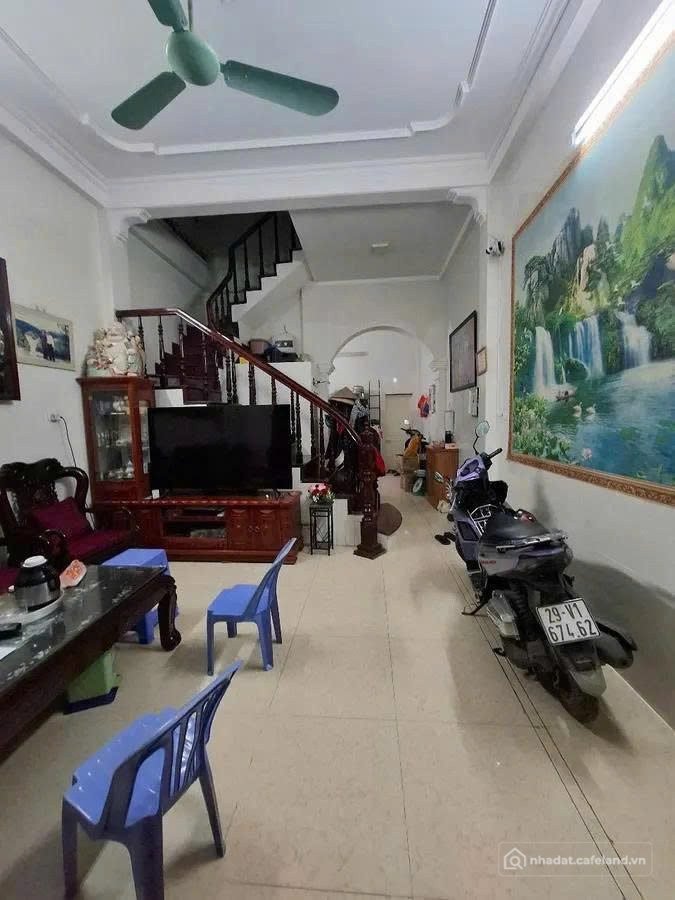 Bán căn hộ Mini, Dịch vụ: Hiếm nhà đẹp 4 tầng mặt phố Yên Bình, 45m2, mặt tiền 4
