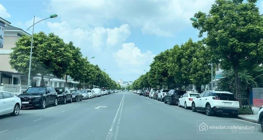 Cho thuê văn phòng: Cho thuê văn phòng kđt nam cường dương nội gần aeon mall hà