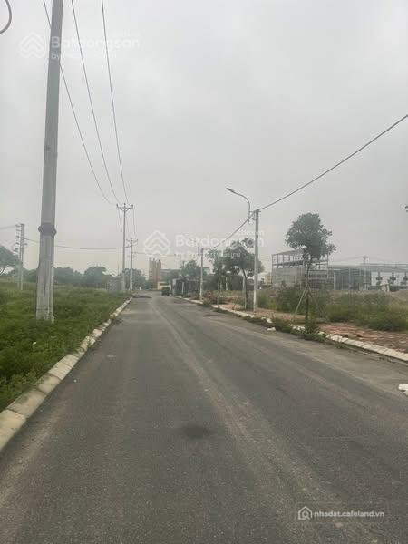 Bán kho, nhà xưởng: Bán xưởng 1000m tại thanh đa giá rẻ nhất khu đan phượng, phú