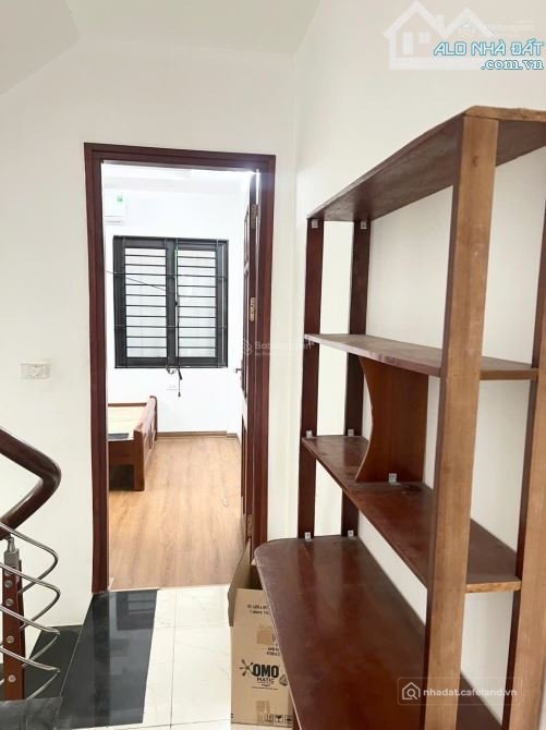 Cho thuê nhà riêng: Cho thuê nhà ở Di trạch 35m2, 5 tầng, 3 ngủ, gần đườn