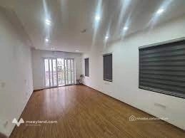 Cho thuê nhà riêng: Cho thuê nhà ở Lai Xá 50m2, 5 tầng, thang máy, oto dỗ tránh