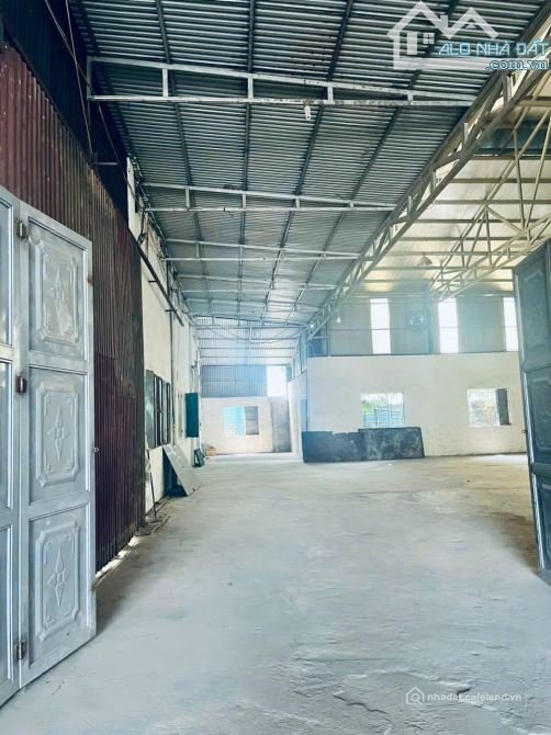 Cho thuê đất: Cho thuê 600m2 mặt QL32 Hoài Đức