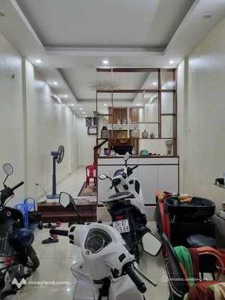 Cho thuê nhà riêng: Cho thuê nhà mặt phố 15 triệu VND, 70m2 tại Trần Phú, Thường