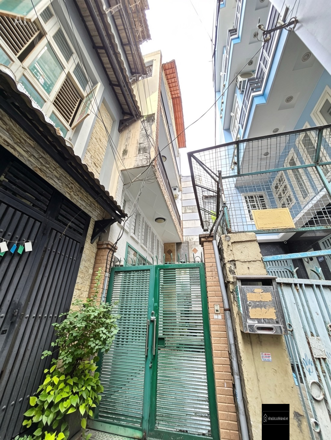 Hiếm trong khu vực ngang gần 6m, 4pn5wc, xây lệch tầng, sân thượng