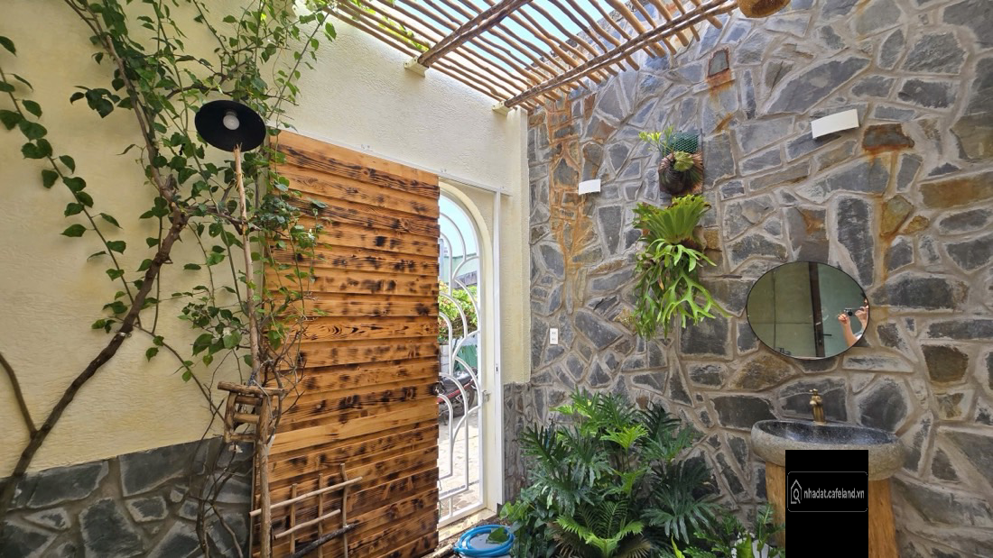 Bán homestay gần biển Phan Thiết giá tốt. LH: 0974090487
