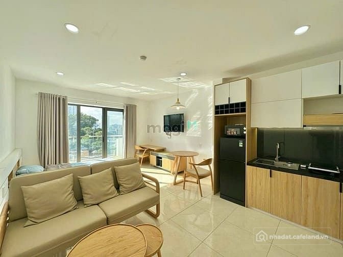Nhà hàng - Khách sạn: Cho thuê studio balcony 45m2 Bình Thạnh Full NT thang máy