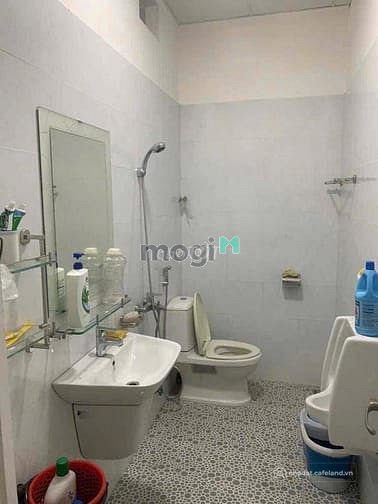 Nhà phố: Cho thuê nhà 1 trệt 2 lầu đường N4 Khu Dân Cư Bửu Long phường Trấn Biê
