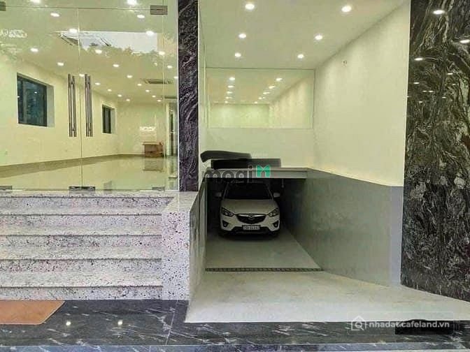 Nhà phố: Cho thuê nhà mặt phố Trần Khát Chân, DT 150m2x5 tầng, MT 8m, giá 180tr