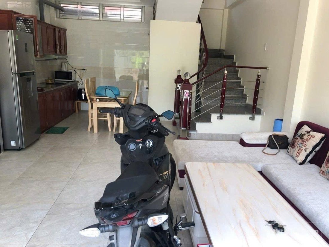 Cho thuê nhà riêng: Cho thuê Nhà riêng 45m2 giá 7.5 triệu tại Đường Ngô Gia Tự P