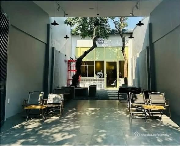 Cho thuê mặt bằng: Cho thuê mặt bằng Châu Thị Vĩnh Tế . Khu sinh viên .