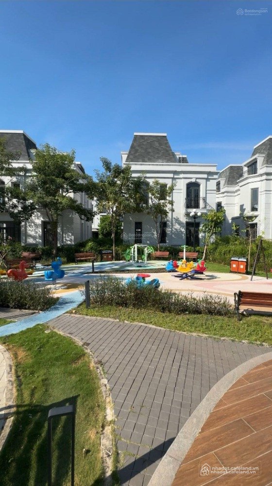 Cho thuê nhà riêng: Bán Shophouse mặt trục chính 40,5m Dự án Hồng Hạc city, đối