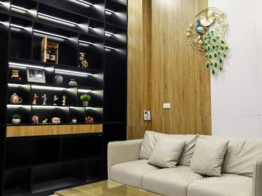Cho thuê nhà riêng: Cho thuê nguyên căn hoàn thiện 5 tầng full đồ gần trường Vin
