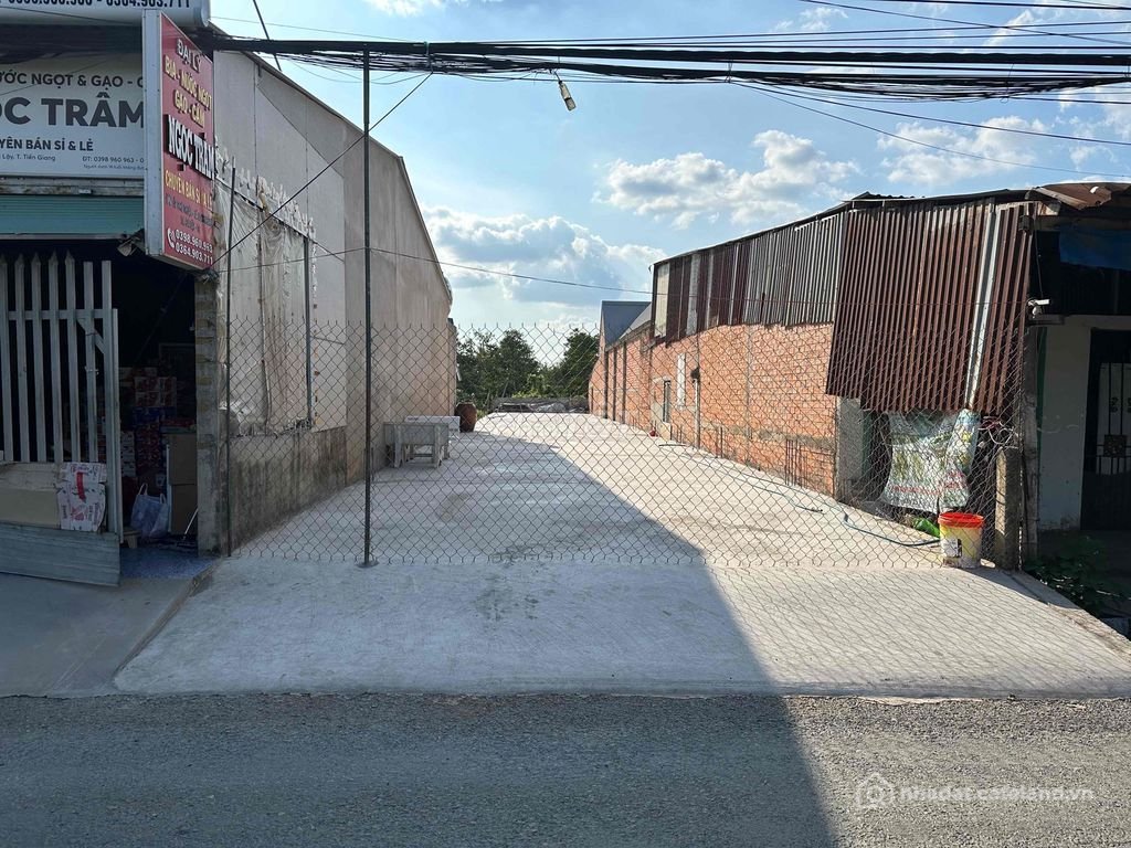 Cho thuê văn phòng: Văn phòng: Cho thuê mặt bằng ĐT 868 (300m2)