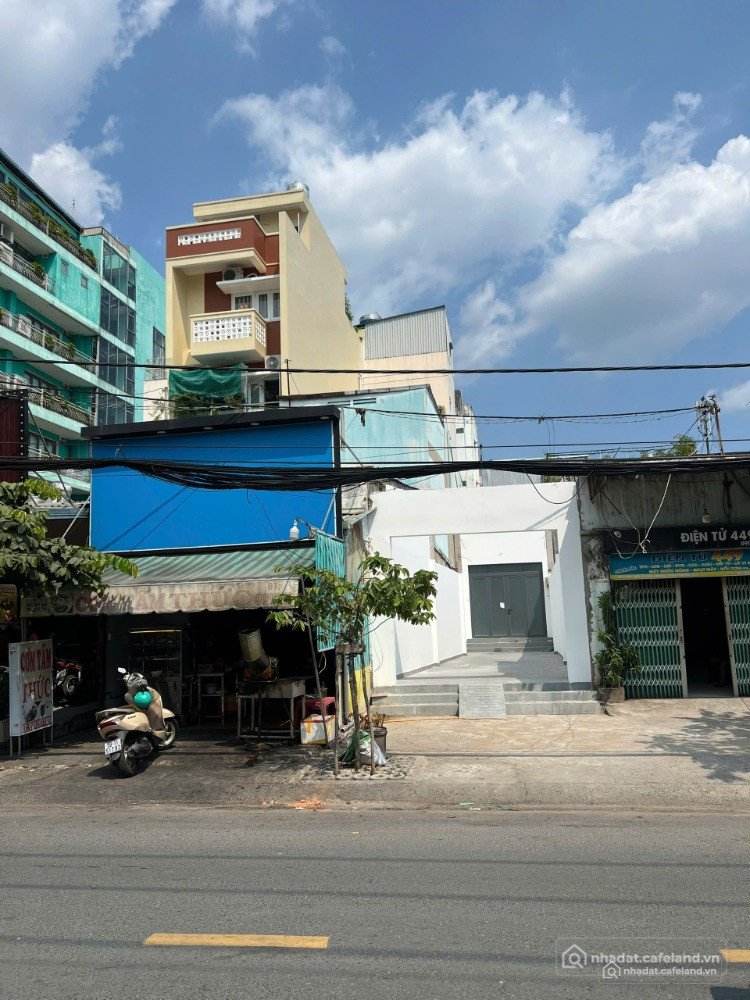 Cho thuê mặt bằng: Cho thuê 449 Lê Văn Lương Quận 7 nguyên căn giá 27tr/tháng