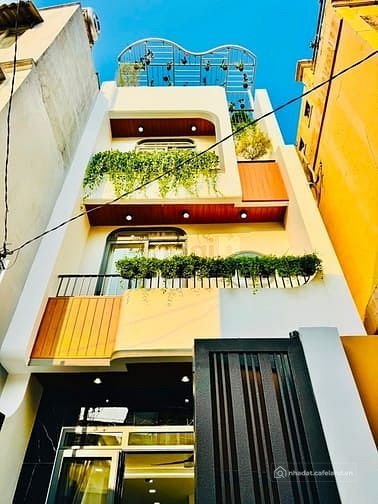 Cho thuê nhà riêng: Nhà phố: Bán nhà đẹp 1005/61/26 Nguyễn Kiệm-Nguyễn Văn Công