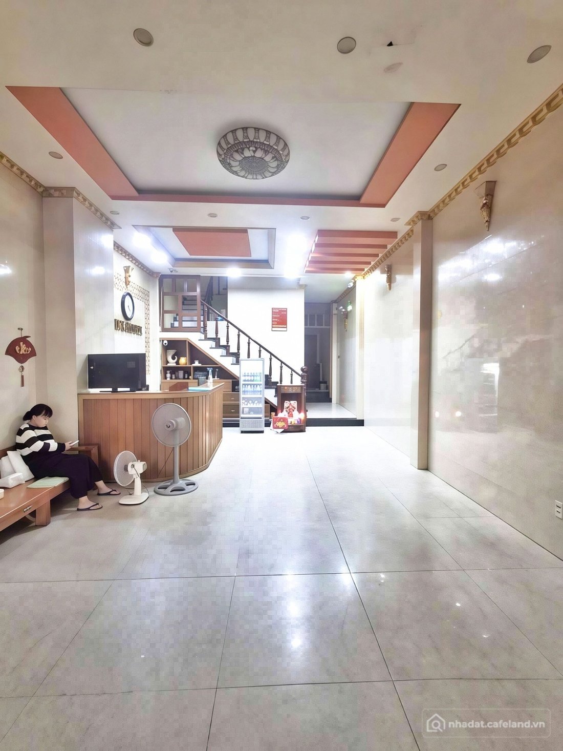Bán nhà hàng - Khách sạn: BÁN KHÁCH SẠN MẶT TIỀN KẾ AEON MALL TÂN PHÚ 100M2 THU