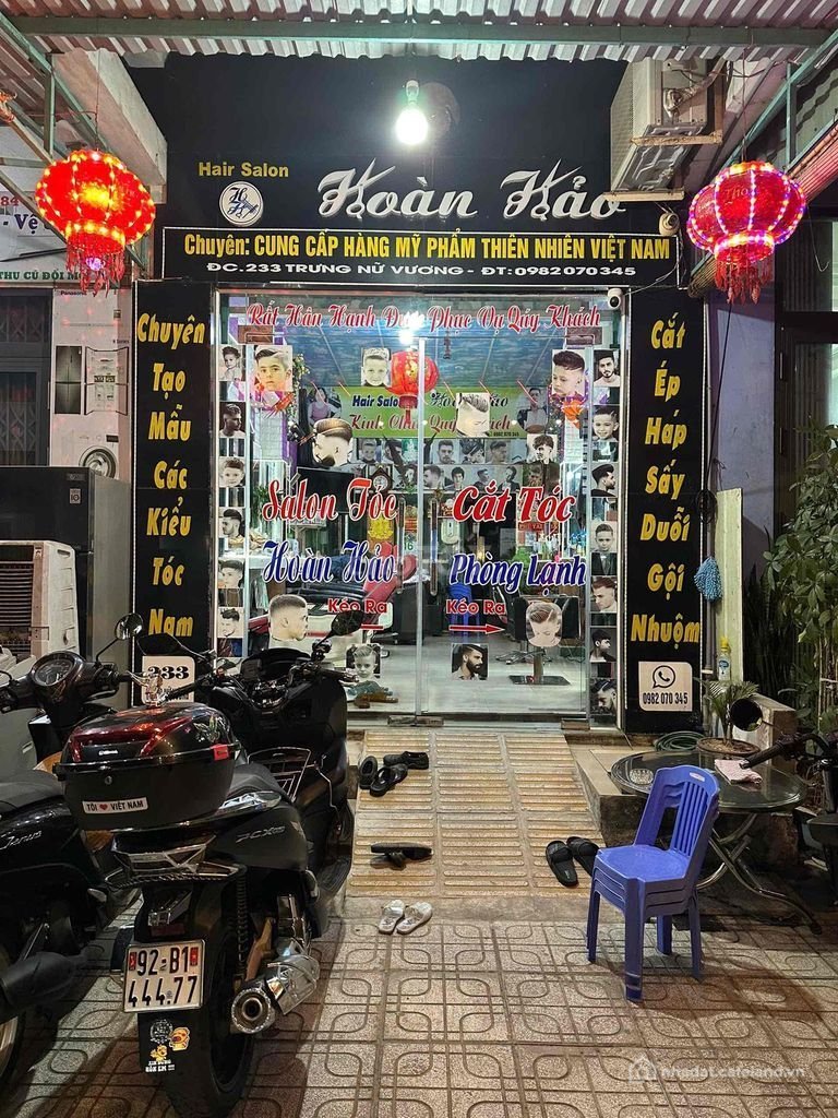 Bán nhà hàng - Khách sạn: Bán nhà hàng - Khách sạn: Nhà hàng - Khách sạn: Gia đì